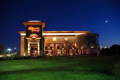 is cheesecake factory coming to detroit area